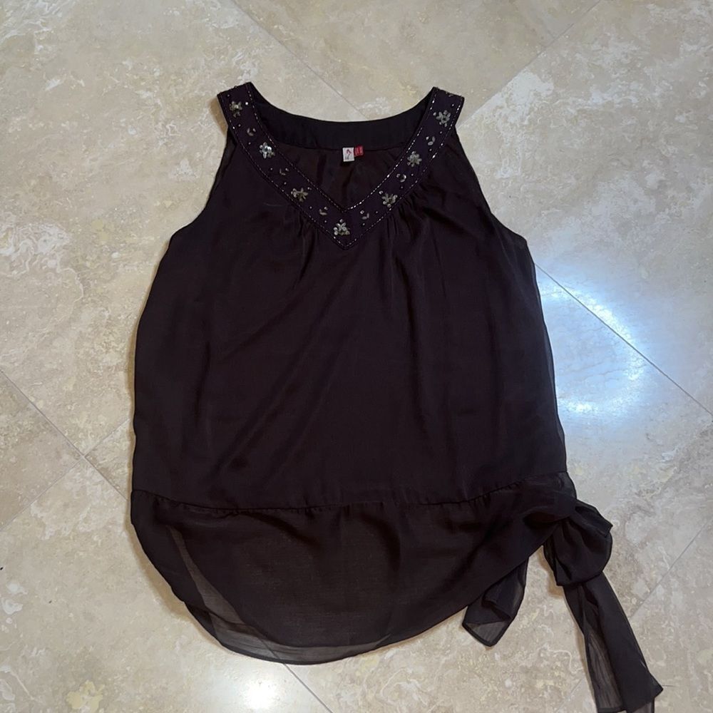 💕Cute top💕 - Picture 4 of 7